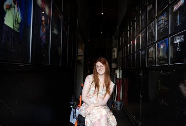 Fiona Wheelchair Comedian: Breaking Barriers with Laughter