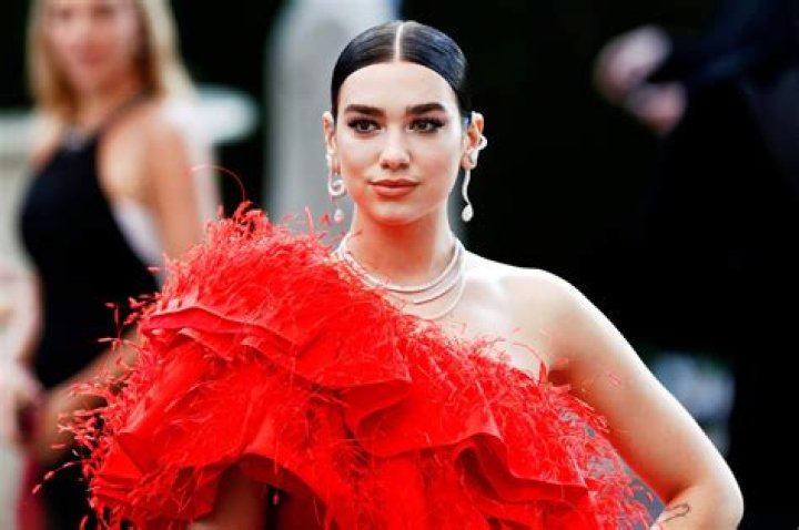 How Tall is Dua Lipa? Discovering the Height of the Pop Sensation