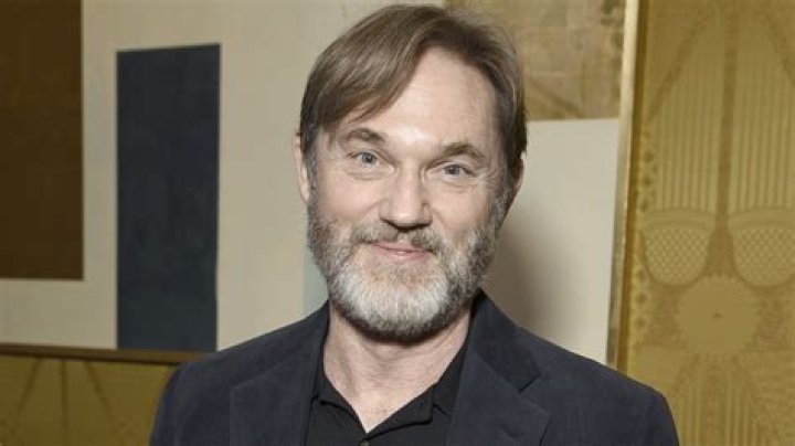 Richard Thomas: Accomplished Actor and Screen Legend