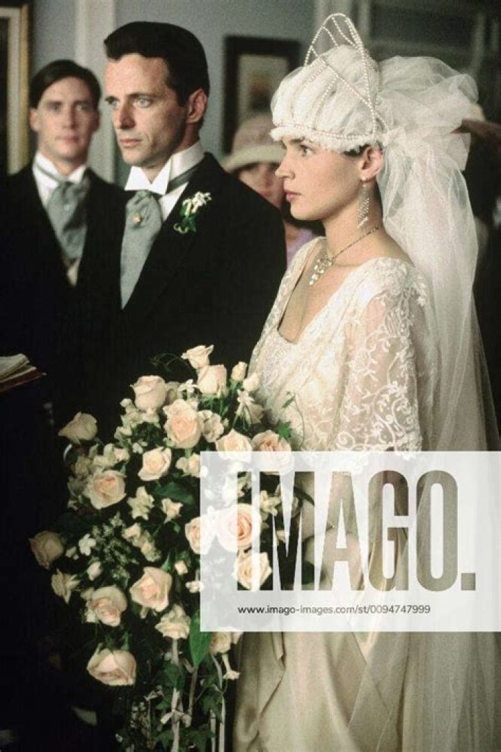 The Alluring Performances of Julia Ormond: A Cinematic Exploration