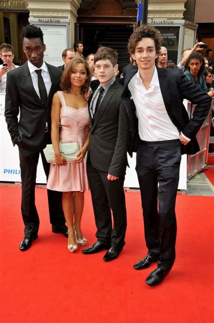 The Enigmatic Relationship of Robert Sheehan: An Insight into His Personal Life
