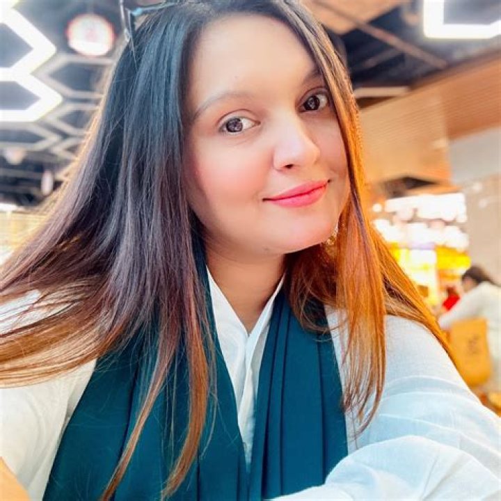 The Journey of Sadia Khan: From Stardom to Marriage