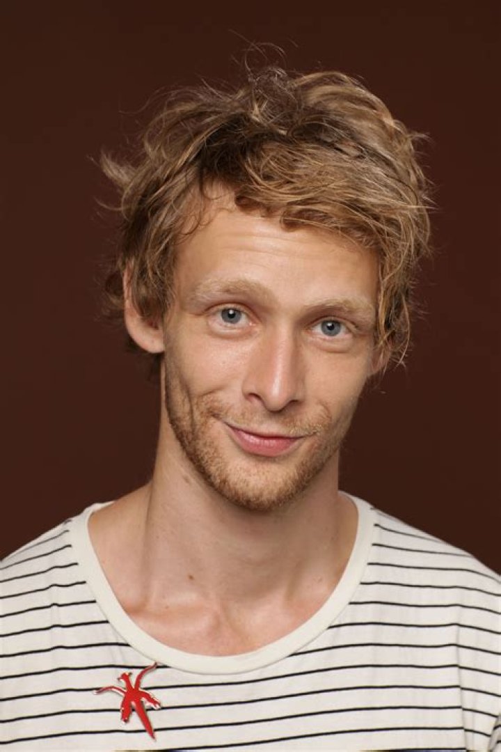 Who Was Johnny Lewis? A Comprehensive Biography